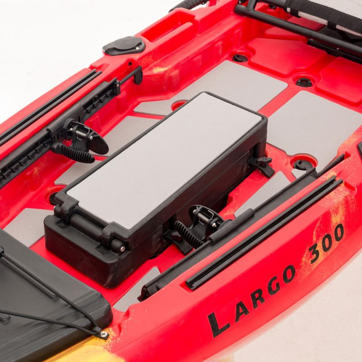 SCK Largo 300 Μονοθέσιο Pedal Kayak ready με αλουμινίου κάθισμα και τιμονιέρα | Κόκκινο-Κίτρινο